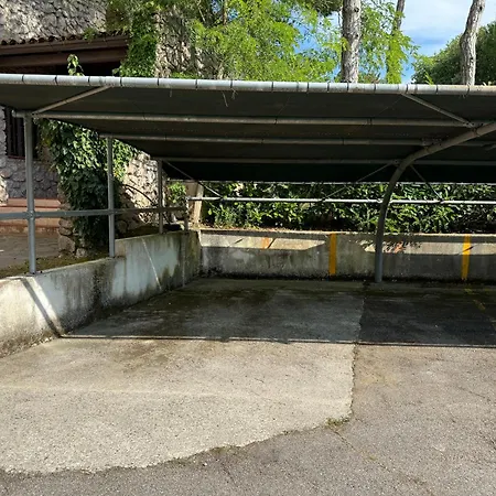 Residenza Gualdo リニャーノ・サッビアドーロ